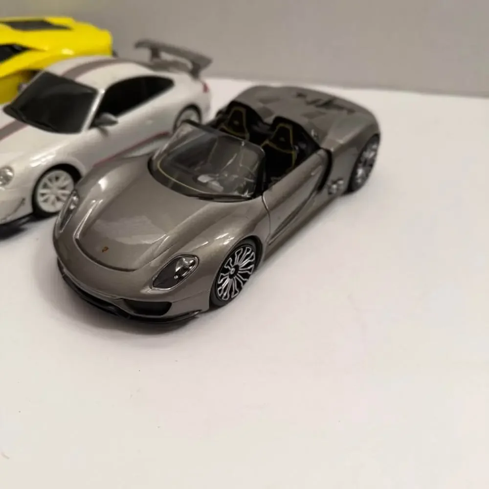 Toy Car Lot - Porsche & Lamborghini